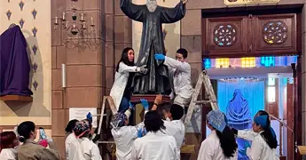 Alumnos del H&aacute;bitat restauran templo de La Compa&ntilde;&iacute;a