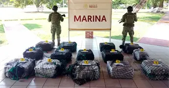 Aseguran embarcaci&oacute;n con 650 kilos de coca&iacute;na