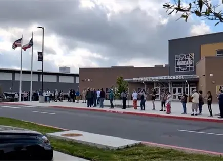 Balea a su profesora y se suicida, en Texas Balea a su profesora y se suicida, en Texas