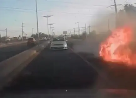 Explosi&oacute;n de camioneta en Tec&aacute;mac deja dos muertos