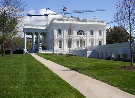 Juez federal ordena suspender construcción de salón de baile en Casa Blanca Juez federal ordena suspender construcción de salón de baile en Casa Blanca