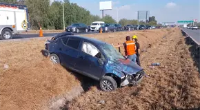 Atiende PC accidente vehicular en carretera 57