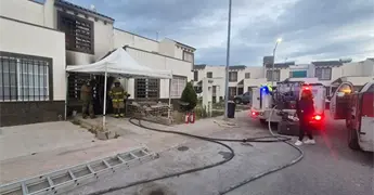 Se quema vivienda en Villa de Pozos