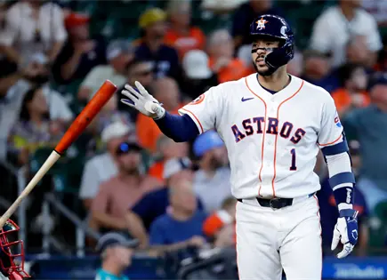 Carlos Correa y Christian V&aacute;zquez gu&iacute;an triunfo de Astros en Houston