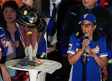 Delcy Rodr&iacute;guez asume presidencia interina y recibe apoyo de EEUU