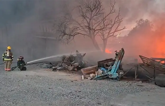 Arde bodega en empresa de la Zona Industrial