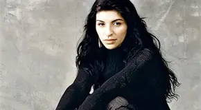 CAZZU DEBUTA COMO ACTRIZ