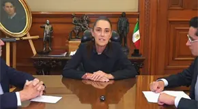 De la Fuente sale de la canciller&iacute;a