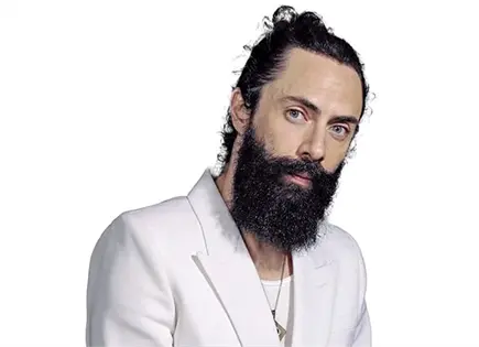 JAY DE LA CUEVA SE DESPIDE DE MOLOTOV