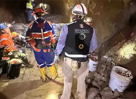 Rescate de tres mineros avanza a contrarreloj
