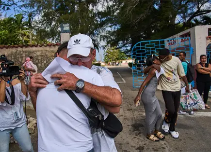 Cuba indulta a más de 2 mil presos en Semana Santa Cuba indulta a más de 2 mil presos en Semana Santa