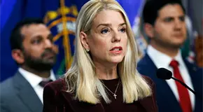 Destituye Trump a la fiscal P. Bondi