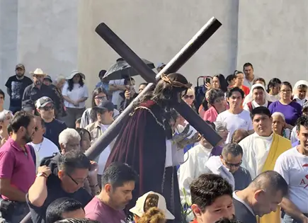 En Viacrucis piden la no despenalización del aborto en Morelos En Viacrucis piden la no despenalización del aborto en Morelos