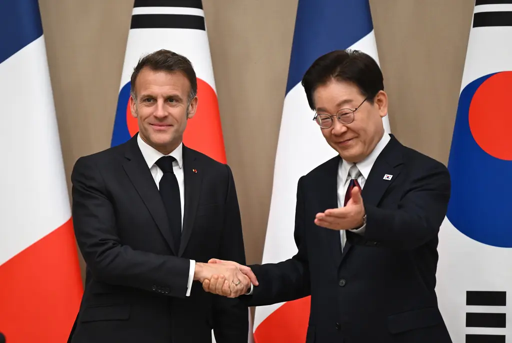 Macron y Lee Jae Myung acuerdan reabrir estrecho de Ormuz