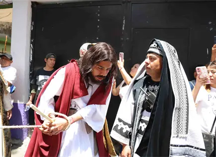 Viacrucis en Iztapalapa provoca cierres viales y recomendaciones oficiales