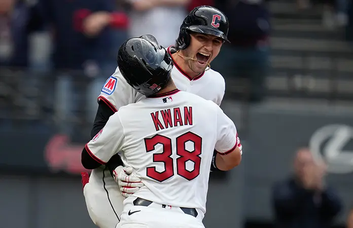 Impulsa DeLauter a la ofensiva de Guardianes de Cleveland