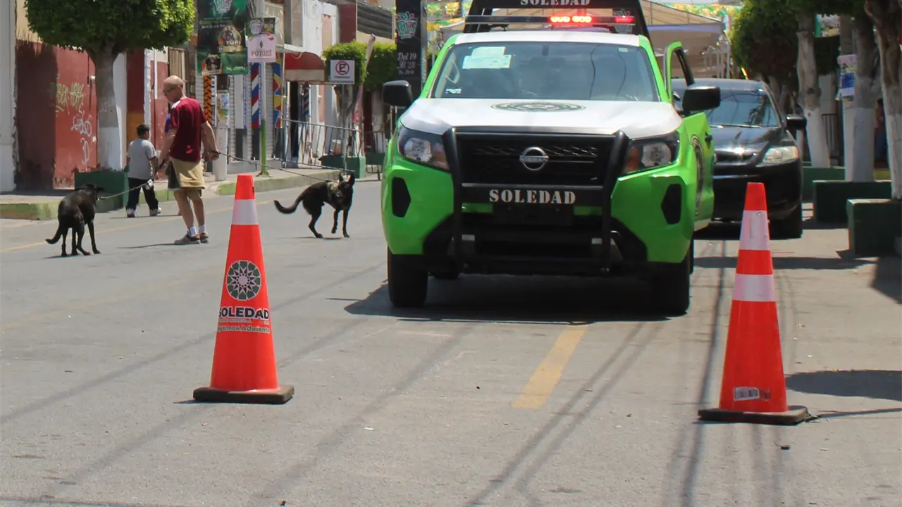 Inspeccionan instalaci&oacute;n de juegos mec&aacute;nicos en la Fenae