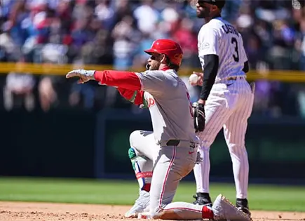 Paliza de los Filis sobre Rockies 10-1 Paliza de los Filis sobre Rockies 10-1