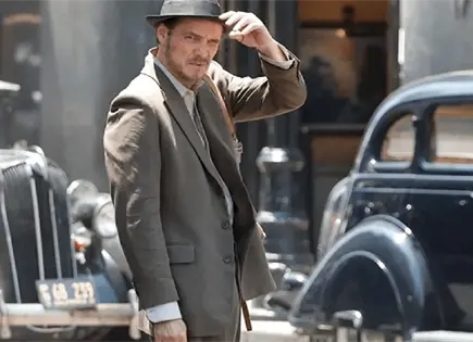 Pedro Pascal convierte el Centro de CDMX en Los &Aacute;ngeles de los a&ntilde;os 30