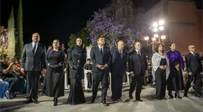 R. Gallardo honra la Procesión del Silencio