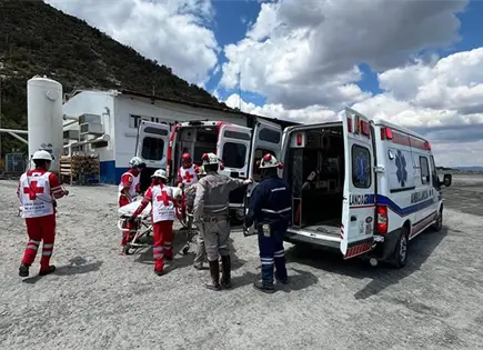 Realiza Cruz Roja simulacro de rescate en minera Realiza Cruz Roja simulacro de rescate en minera