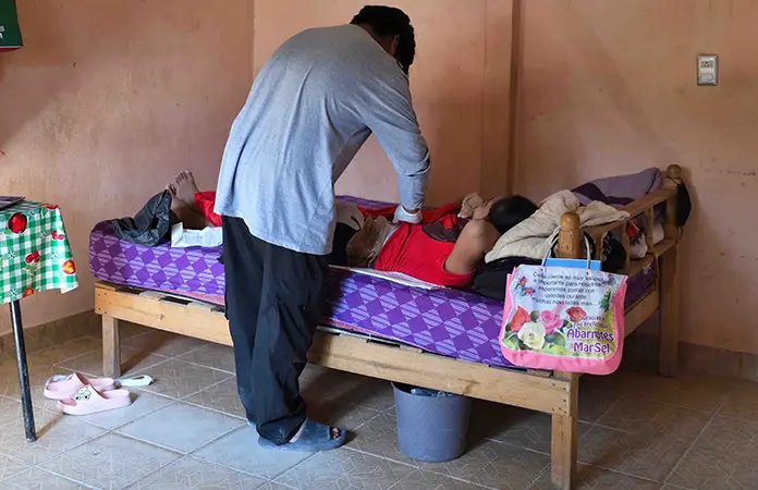 Tras esperar cirug&iacute;a por 8 meses, muere Petra