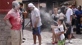 Celebran en la Centenario tradicional quema de Judas