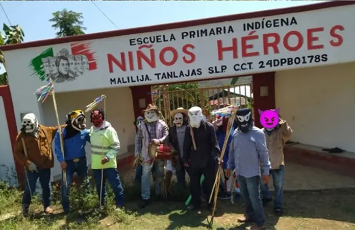 Diablos de Tanlajás castigan a visitantes