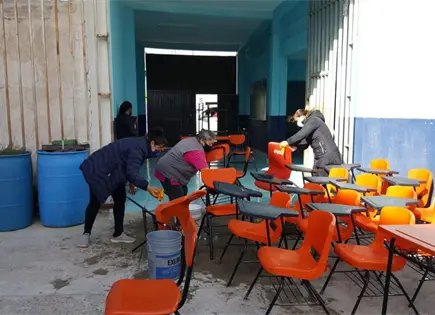 SEER realiza mantenimiento en escuelas durante vacaciones