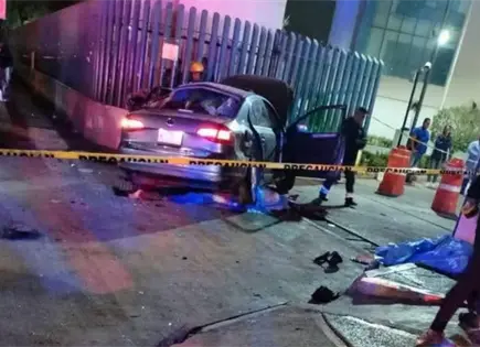 Auto arrolla a 11 personas en carretera M&eacute;xico-Pachuca; 4 mueren
