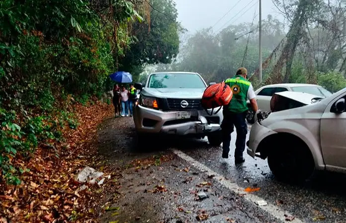 Cinco heridos, deja un choque en Xilitla
