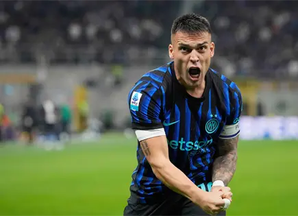 Lautaro Martínez marca dos goles en victoria del Inter en Milán Lautaro Martínez marca dos goles en victoria del Inter en Milán