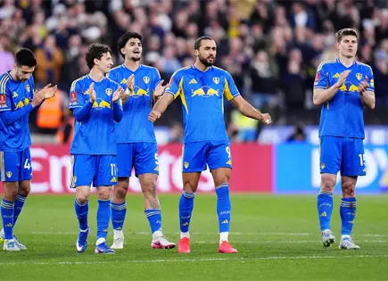 Leeds United avanza a semifinales de Copa FA tras victoria en penales