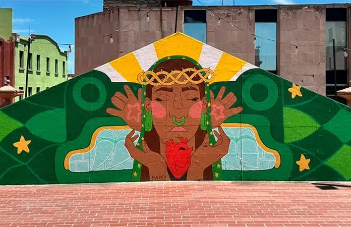 MATERNIDAD, FE E IDENTIDAD