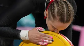 Qu&eacute; pueden hacer gimnasios y entrenadores para que m&aacute;s mujeres levanten pesas