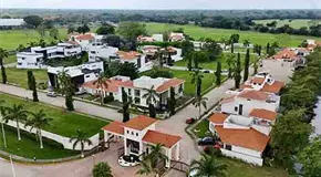 Surge clase rica al amparo de 4T