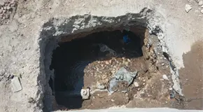 Denuncian fuga de agua con más de dos meses sin reparar en Mártires de la Revolución Denuncian fuga de agua con más de dos meses sin reparar en Mártires de la Revolución