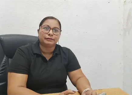 Denuncian locatarios atracos en mercado