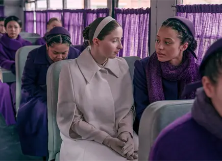 Hulu estrena The Testaments: nueva mirada a la ni&ntilde;ez en Gilead