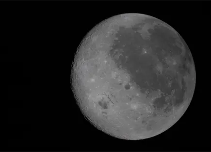 NASA Artemis II rompe r&eacute;cord lunar y nombra cr&aacute;teres en la Luna