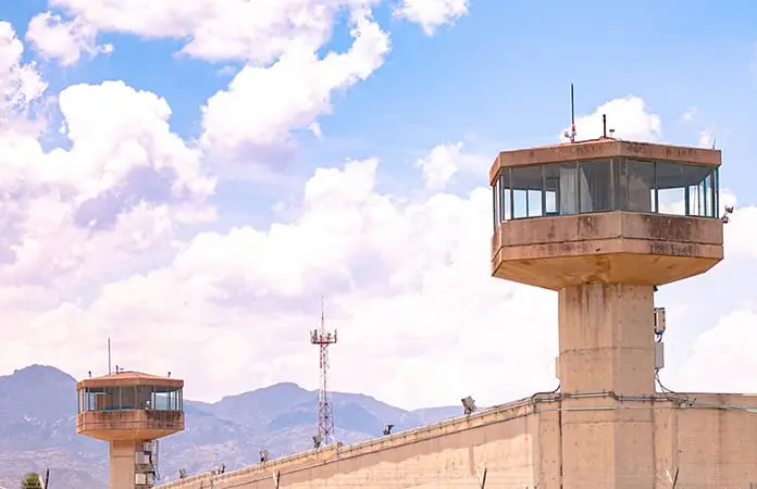 Ni cuenta se dieron de mortal riña en el penal Ni cuenta se dieron de mortal riña en el penal