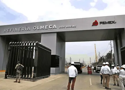 Pemex descarta fuga en Dos Bocas y aclara que opera con normalidad Pemex descarta fuga en Dos Bocas y aclara que opera con normalidad
