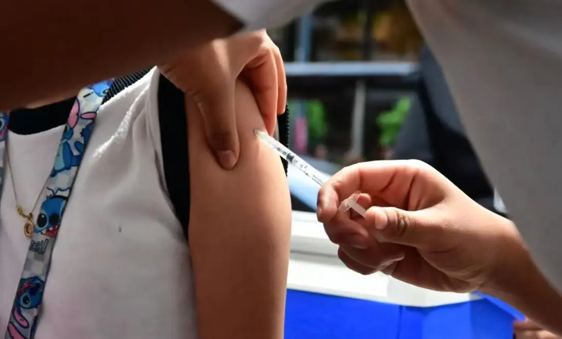 Vacunación contra sarampión supera 18 millones y bajan contagios