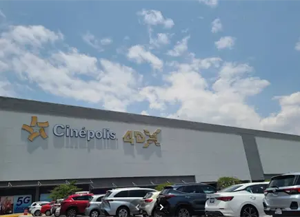 Advierten clausura de Plaza San Luis por incumplir medidas de seguridad