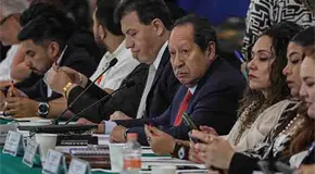 Avanza "Plan B" en comisiones