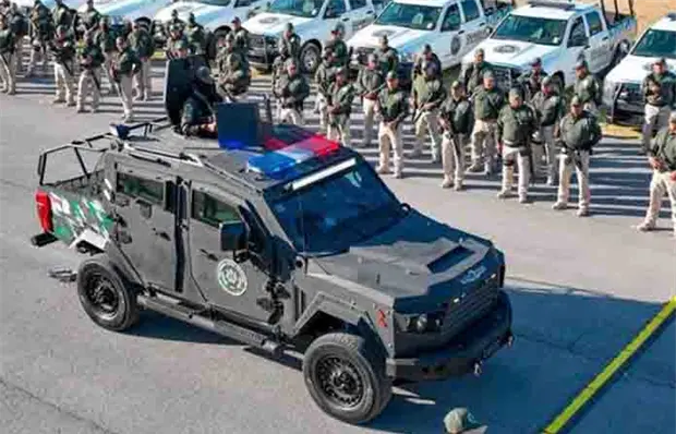 Tr&aacute;mites y fallas paralizan dos blindados estatales