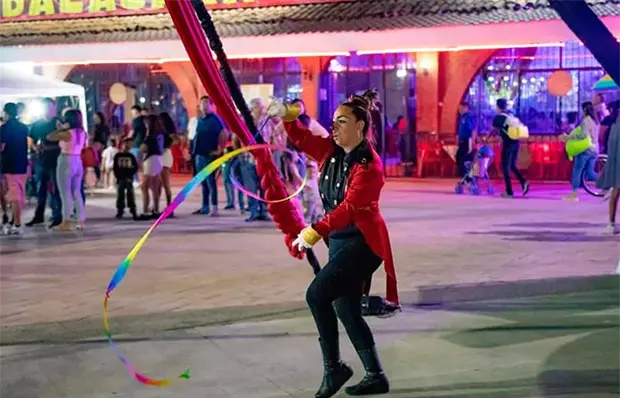 Tras fea "balconeada" paga Fenapo a artistas Tras fea "balconeada" paga Fenapo a artistas