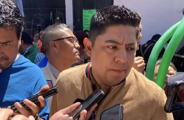 Gallardo descarta investigación contra Serrano y acusa golpeteo político