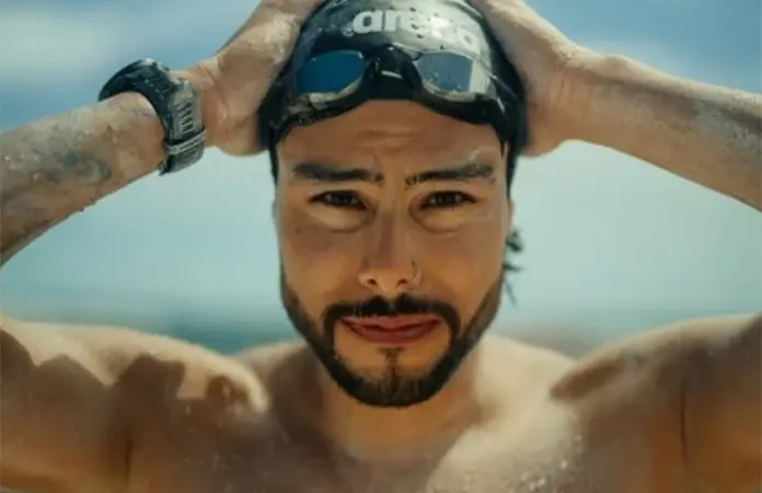 Impone vallense marca en nado en aguas libres