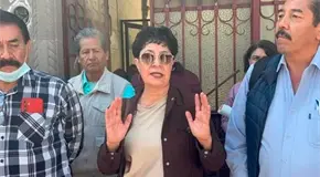 Jubilados de Gobierno exigen pago con bloqueo